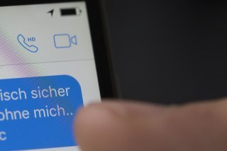 Le "stalking" peut prendre la forme de messages répétés sur les réseaux sociaux par exemple (image d'illustration).